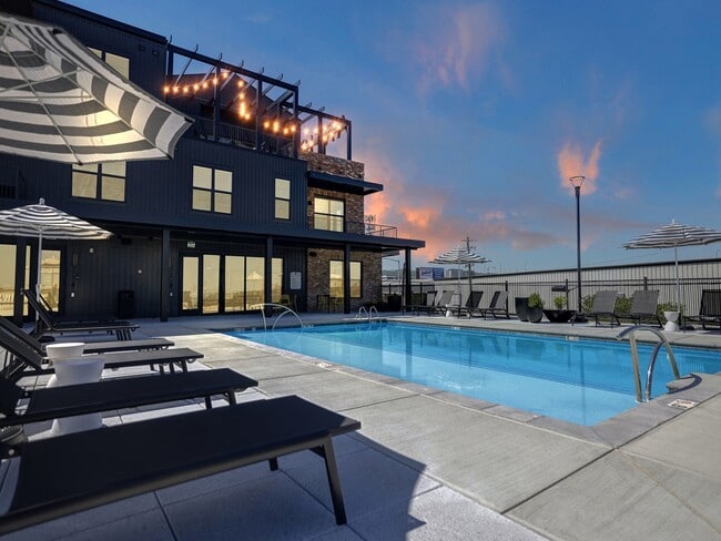 Artisan Flats - Artisan Flats Apartments