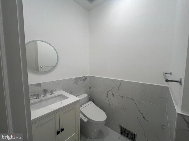 Foto del edificio - 119 St Clair Ct