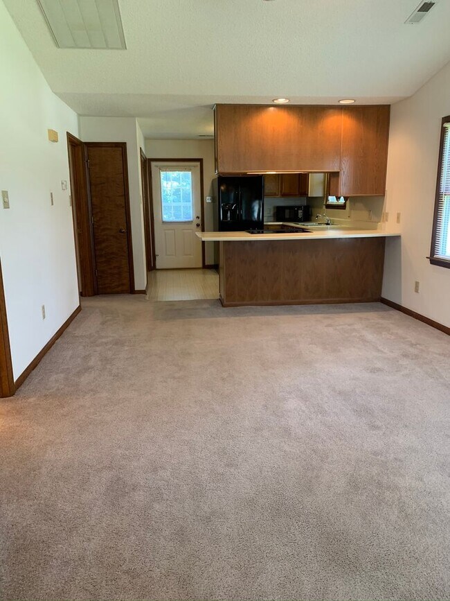 Foto del edificio - 102 Peninsula Pl Ln