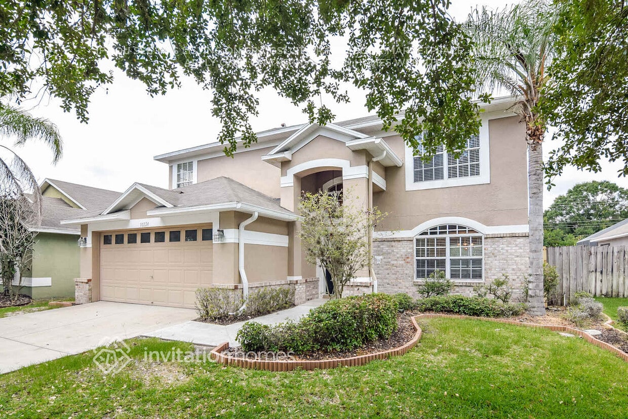 Foto principal - 10224 Merrimac Manor Dr