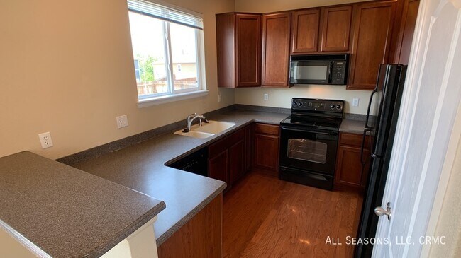 Foto del edificio - 5236 Renault Ct