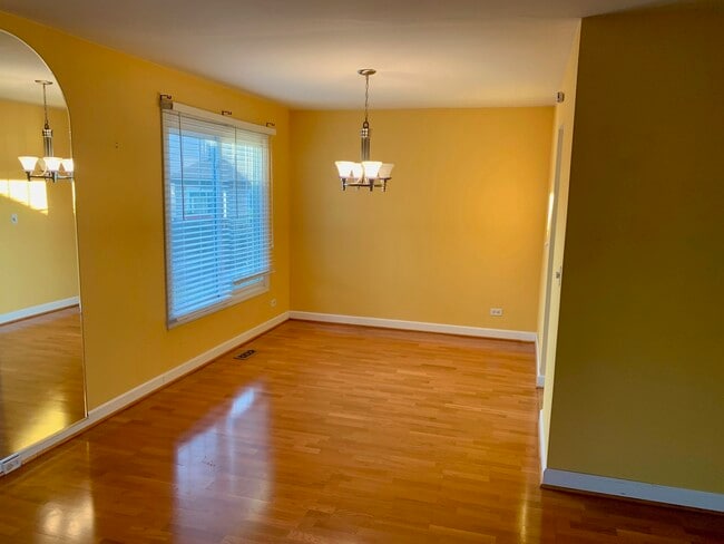 Foto del edificio - 156 Brookside Dr