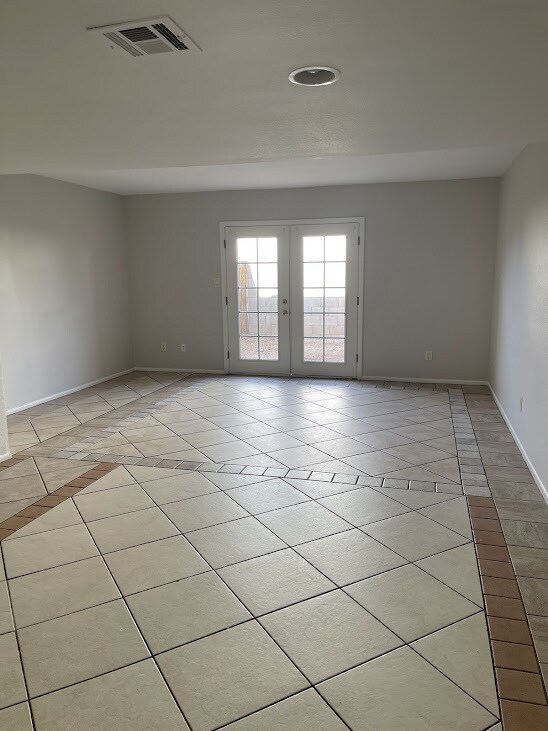 Building Photo - Charming 2-Bedroom Retreat in Serene Apache Junction—Your Cozy Escape Awaits!