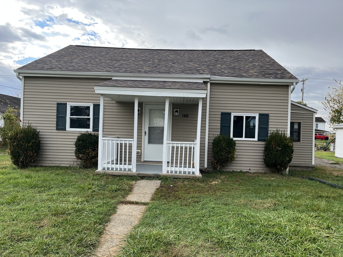 Primary Photo - 1068 N Russell St