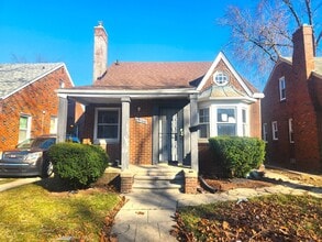 Building Photo - 19140 Montrose St