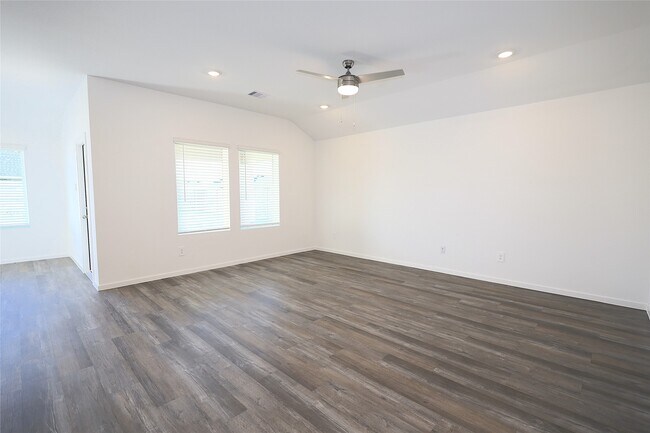 Building Photo - 27727 Oasis Rdg Dr