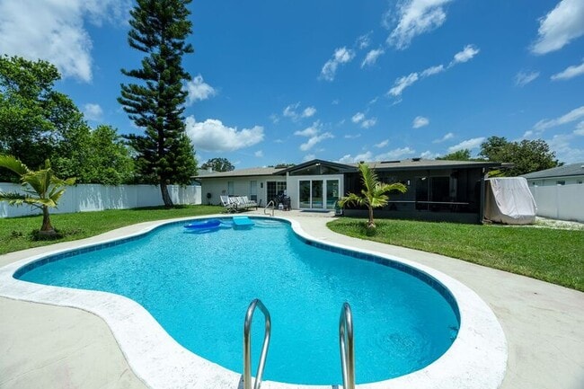 Photo - 2952 De Brocy Way House