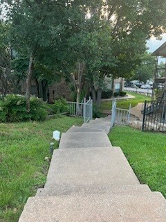 community common area - 4500 E Oltorf St
