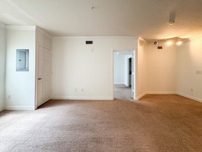 Foto del edificio - Perfectly priced 1/1 in heart of Downtown Orlando