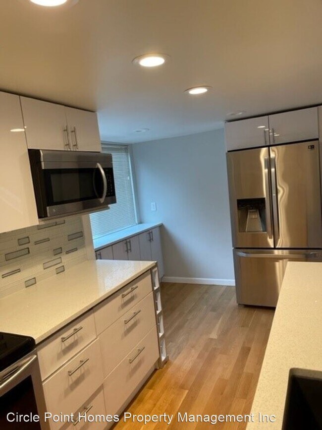 Building Photo - 3 br, 3 bath House - 1550 NW 195th St #112
