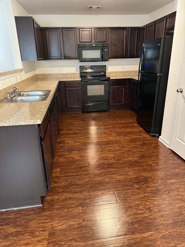 Foto del edificio - 82 Braxton Manor