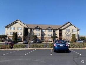 Building Photo - 1632 Harts Ridge Dr