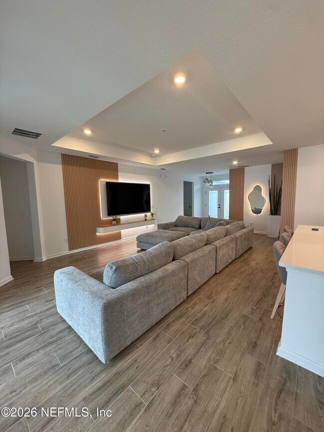 Foto del edificio - 2105 Featheredge Wy