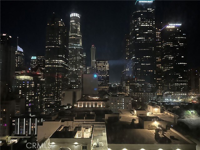 Foto del edificio - 400 S Broadway