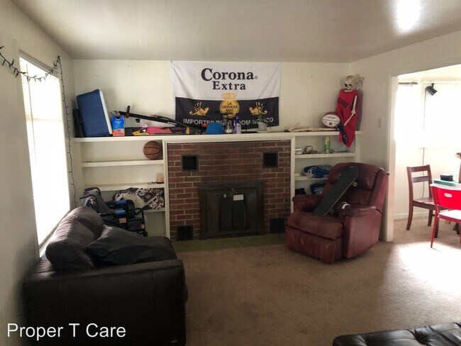 Foto del edificio - 4 br, 2 bath House - 218 NW 12th