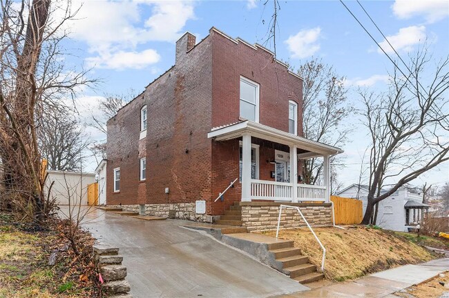 Building Photo - 1338 Central Ave