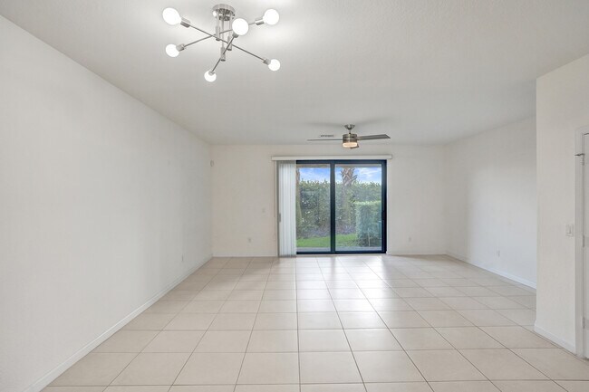 Foto del edificio - 4234 N Dixie Hwy