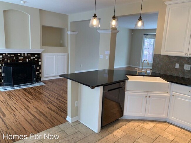 Building Photo - 2 br, 2.5 bath House - 996 Fairfield Ct