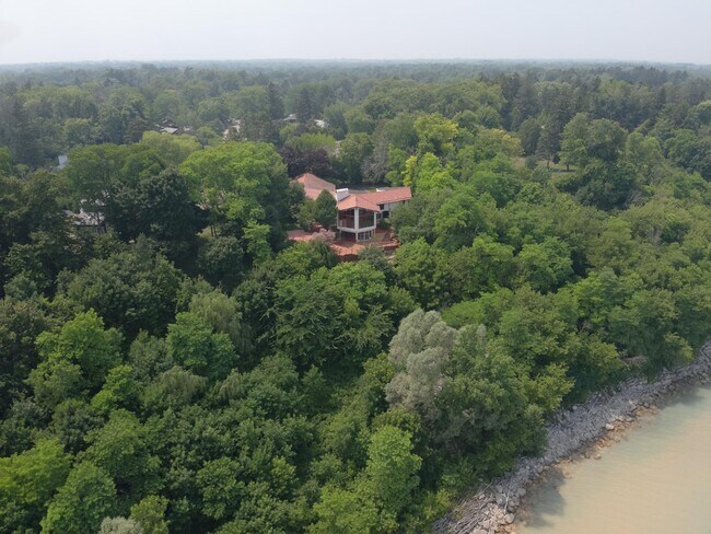 Foto del edificio - 1240 E Donges Ct