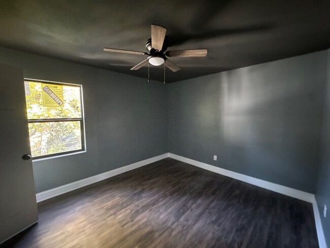 Photo - 230 W 29th St House