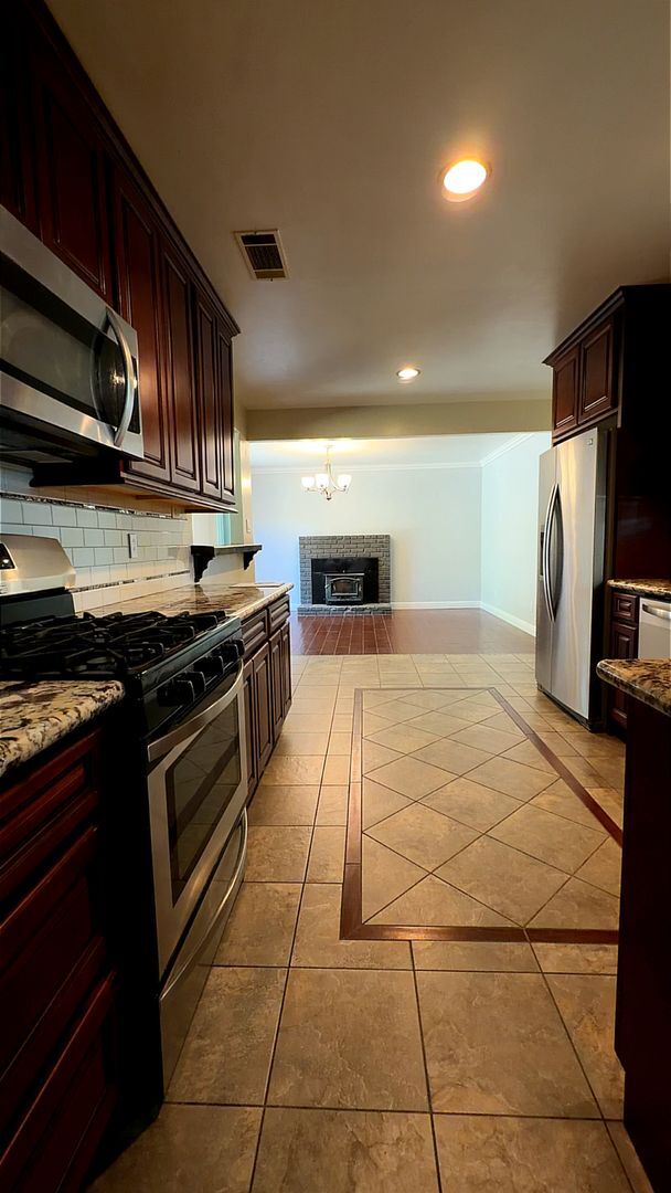 Foto del edificio - 2632 Story Ave