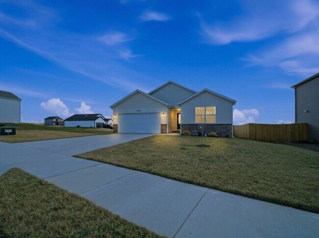 Foto del edificio - 784 Hoffman Hills Blvd