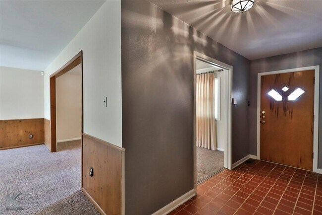 Foto del edificio - 726 Peake St