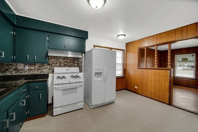 Building Photo - 2611 Ellen Ave