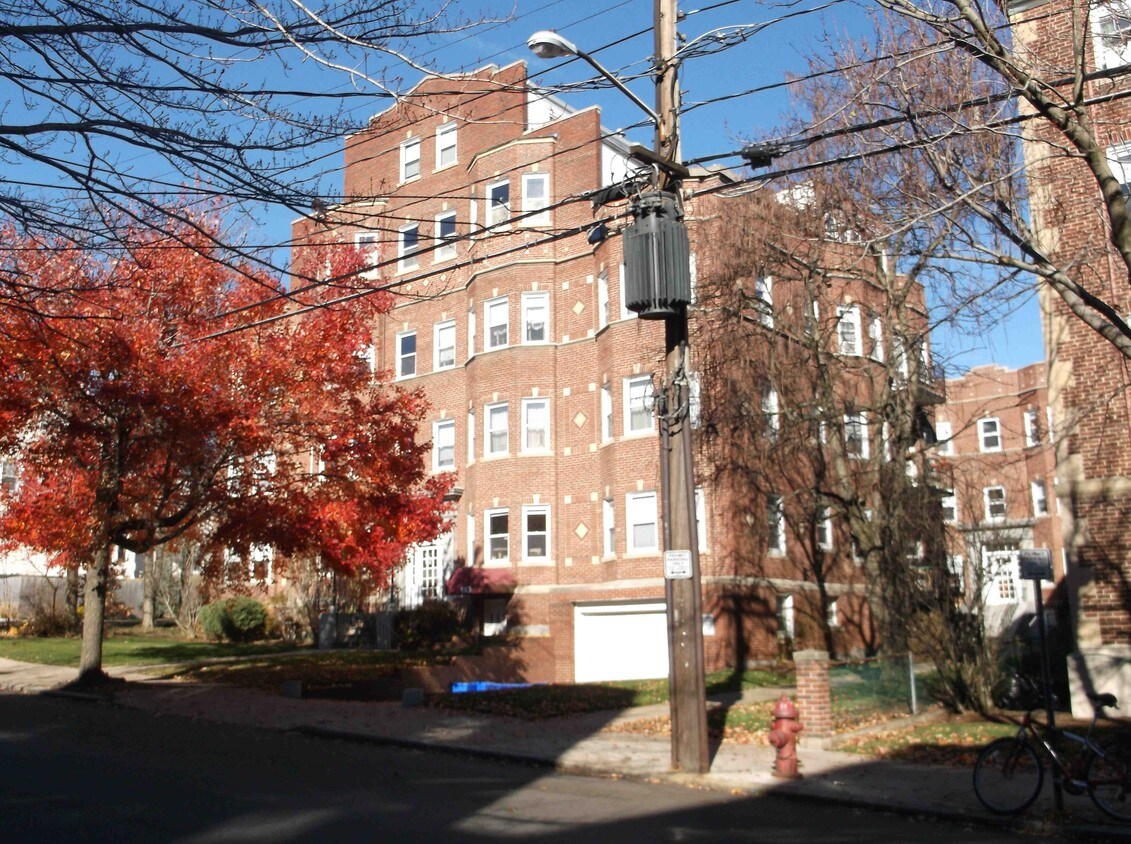 Foto del edificio - 163 Summer St