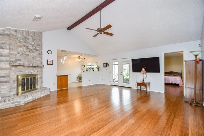 Building Photo - 11902 S Fairhollow Ln