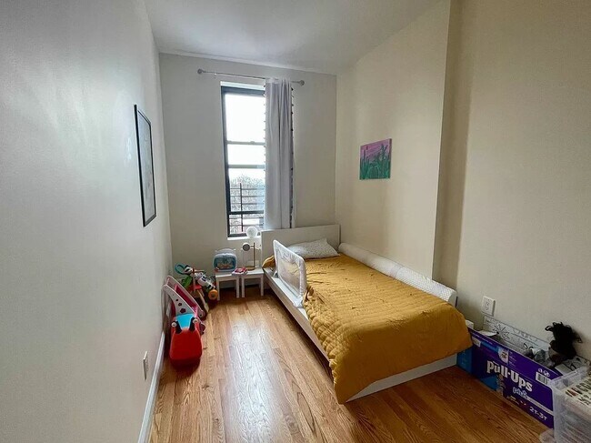 Foto del edificio - 240 Flatbush Avenue