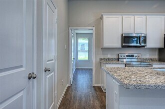 Building Photo - 11779 White Cedar St