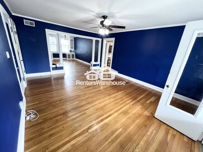 Foto del edificio - 406 E 43rd St