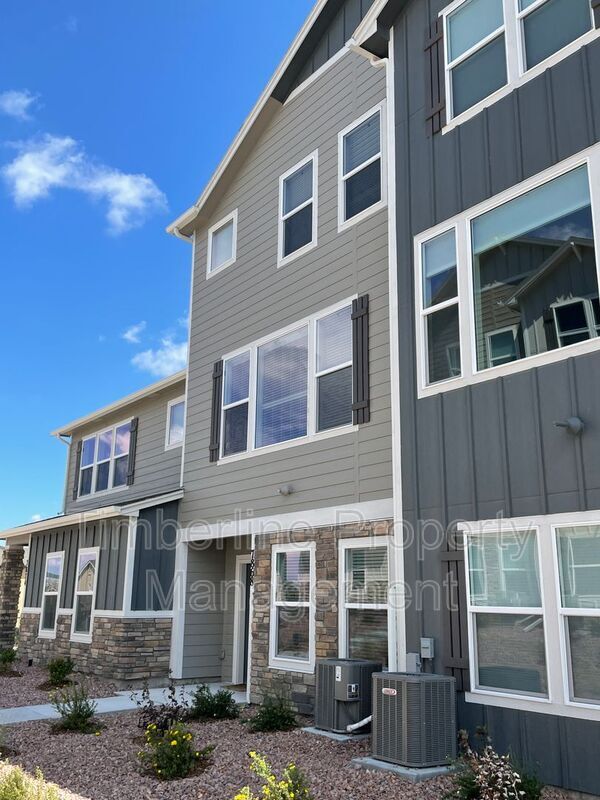 Building Photo - 6103 Sorpresa Ln