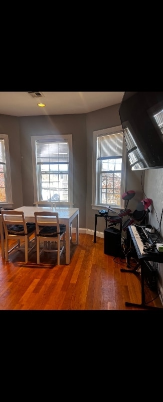 Building Photo - 190 Campbell Ave