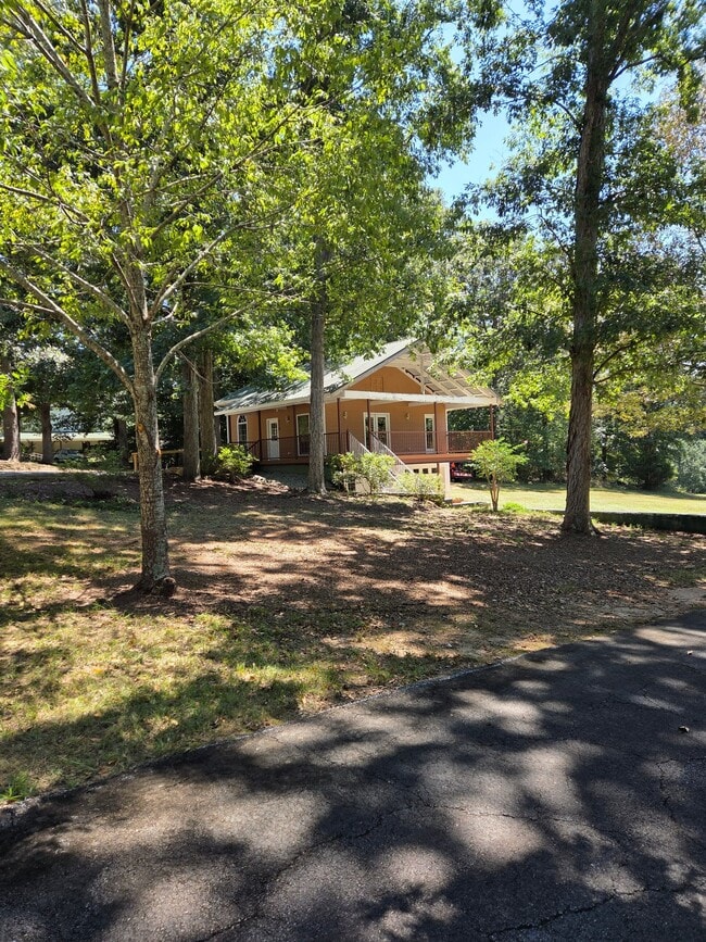 Building Photo - 779 Mt Zion Rd