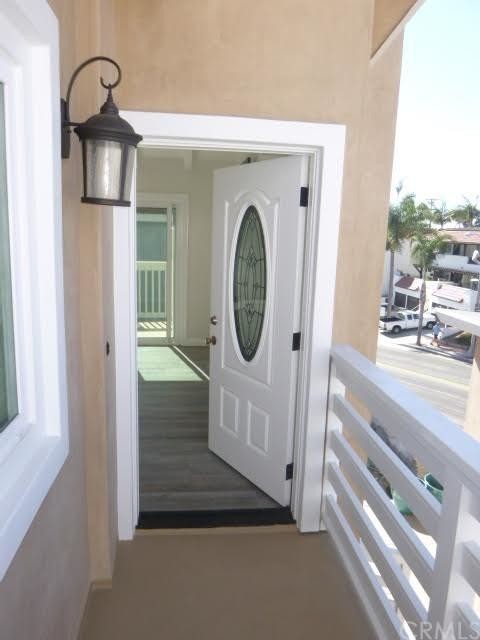 Building Photo - 315 Avenida Del Mar