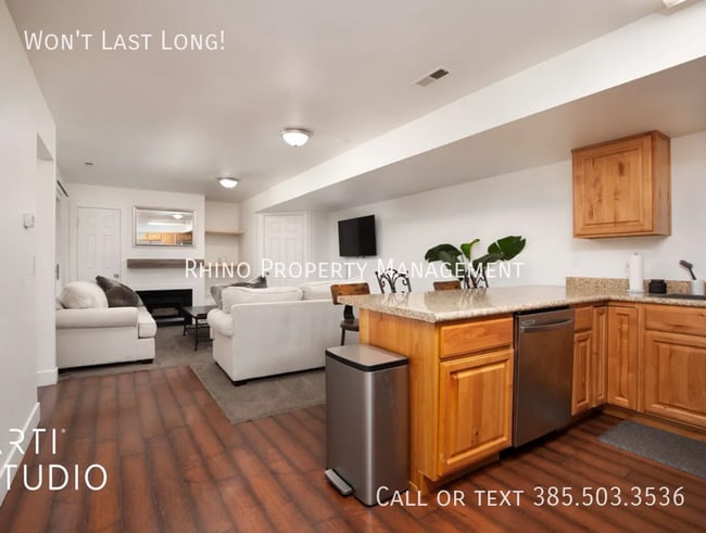 Building Photo - 1767 Willowbrook Dr