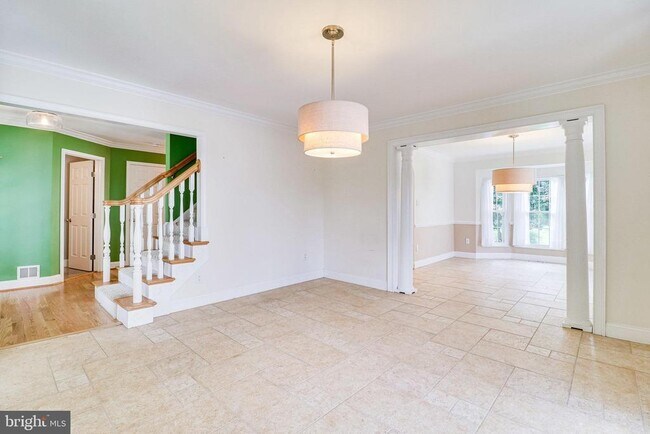 Foto del edificio - 6122 Bayliss Pl