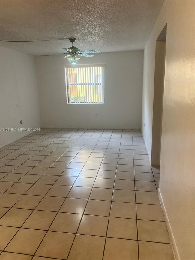 Building Photo - 556 NW 114th Ave