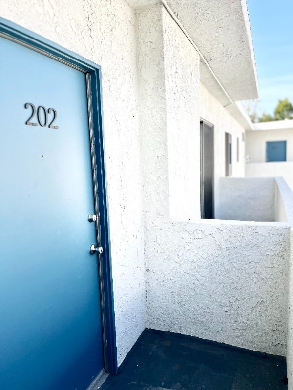 Building Photo - 7015 Whitsett Ave