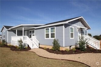 104 McCrae Ln