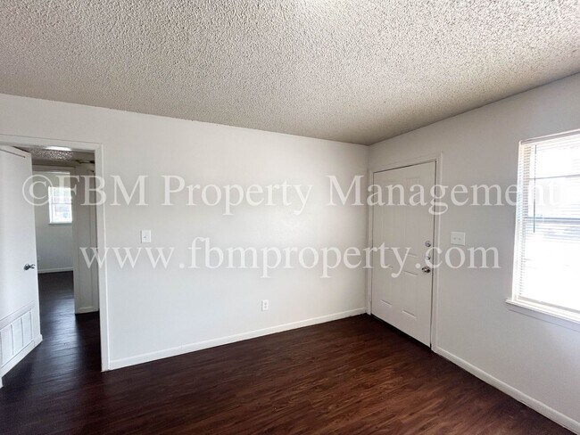 Foto del edificio - Willow Court Apartments, Unit 101 - Cozy 2...