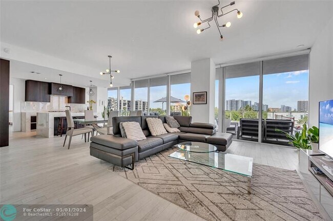 Foto del edificio - 2200 N Ocean Blvd