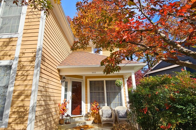 Foto del edificio - 908 Berwick Dr