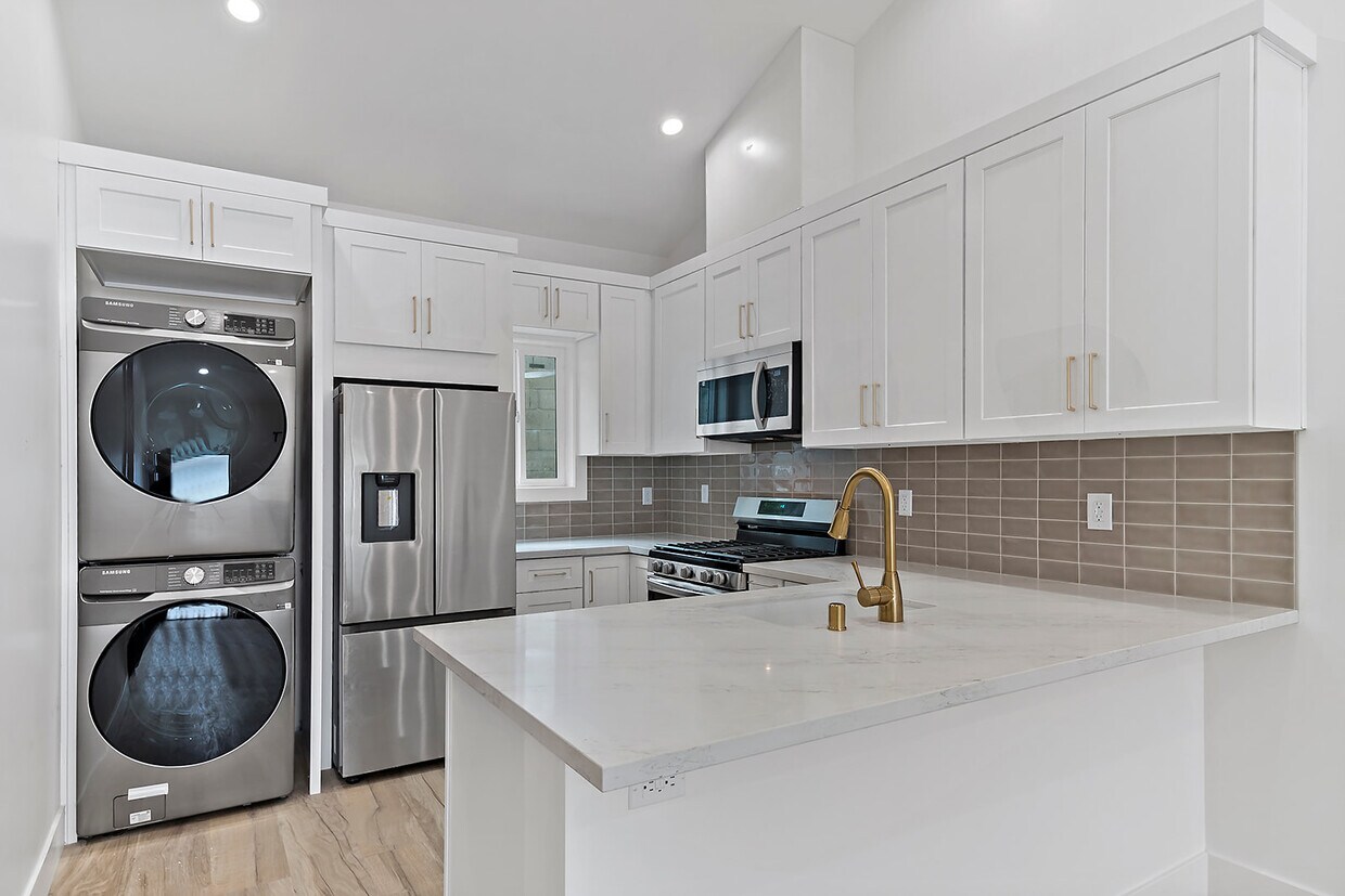 Foto principal - 2616 Glendale Blvd