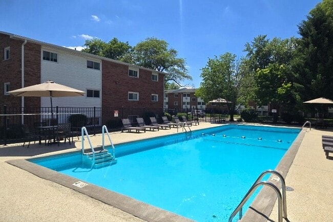Pool - Pine Ridge