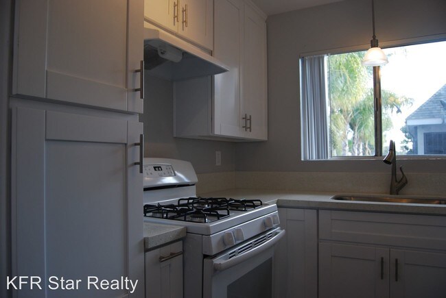 Building Photo - 4054 Highland Ave