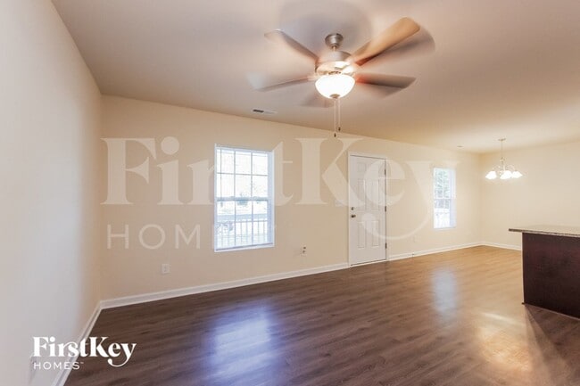 Foto del edificio - 423 Leland St