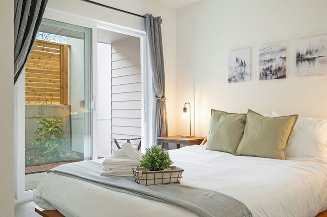 Foto del edificio - 4322 Winslow Pl N